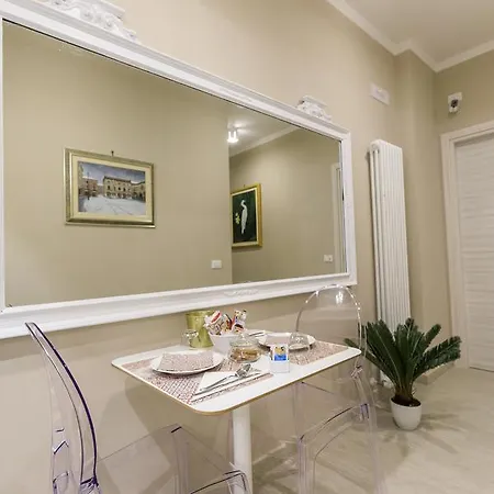 לינה וארוחת בוקר Maison Degli Artisti ראבנה