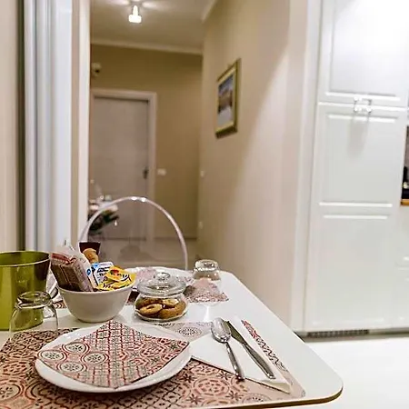 Maison Degli Artisti Bed & Breakfast 4*