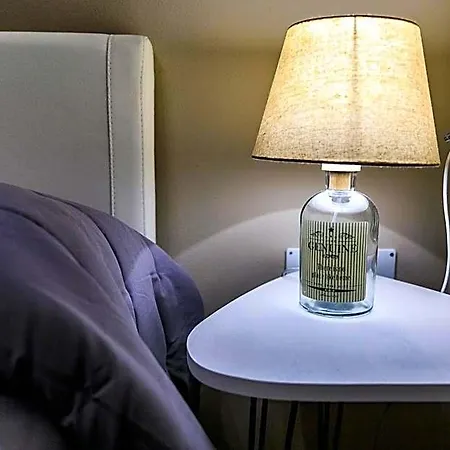 Bed & Breakfast Maison Degli Artisti 4*