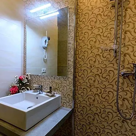 Maison Degli Artisti Bed & Breakfast