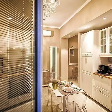 Maison Degli Artisti Bed & Breakfast 4*
