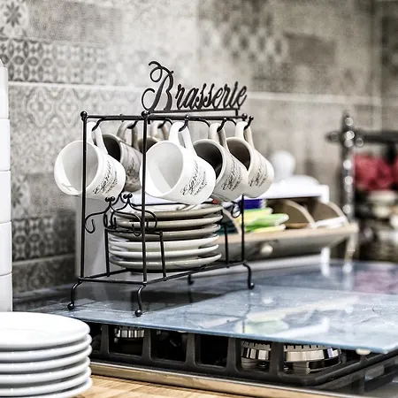 Maison Degli Artisti 4* ראבנה