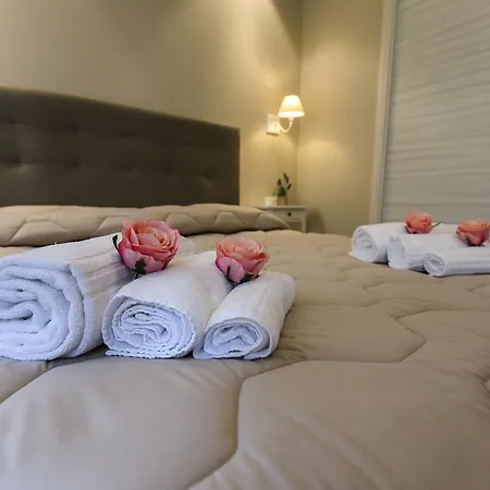 Maison Degli Artisti فندق مبيت وإفطار رافيننا